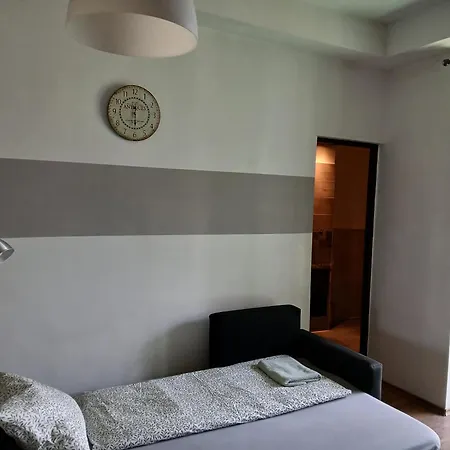 27 Shades Of Apartament