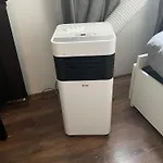 27 Shades Of * Βουδαπέστη